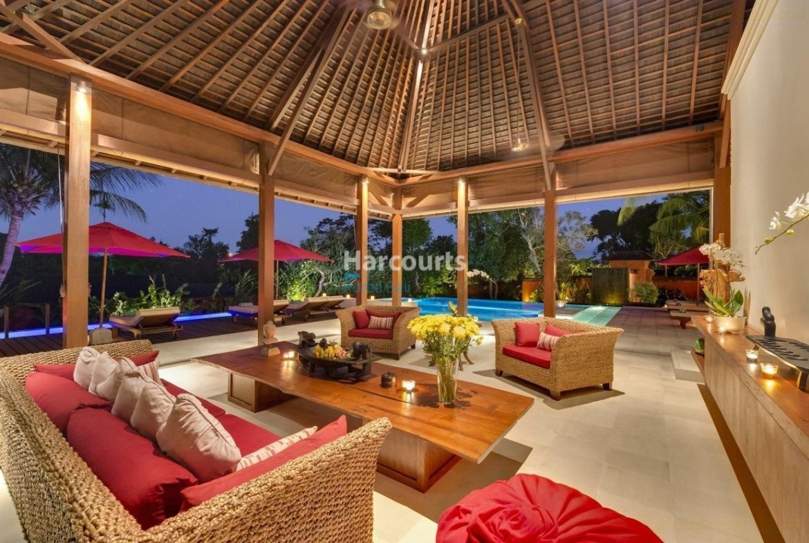 Spacious 4 Bedroom Luxury Villa for Sale in Pererenan, Bali