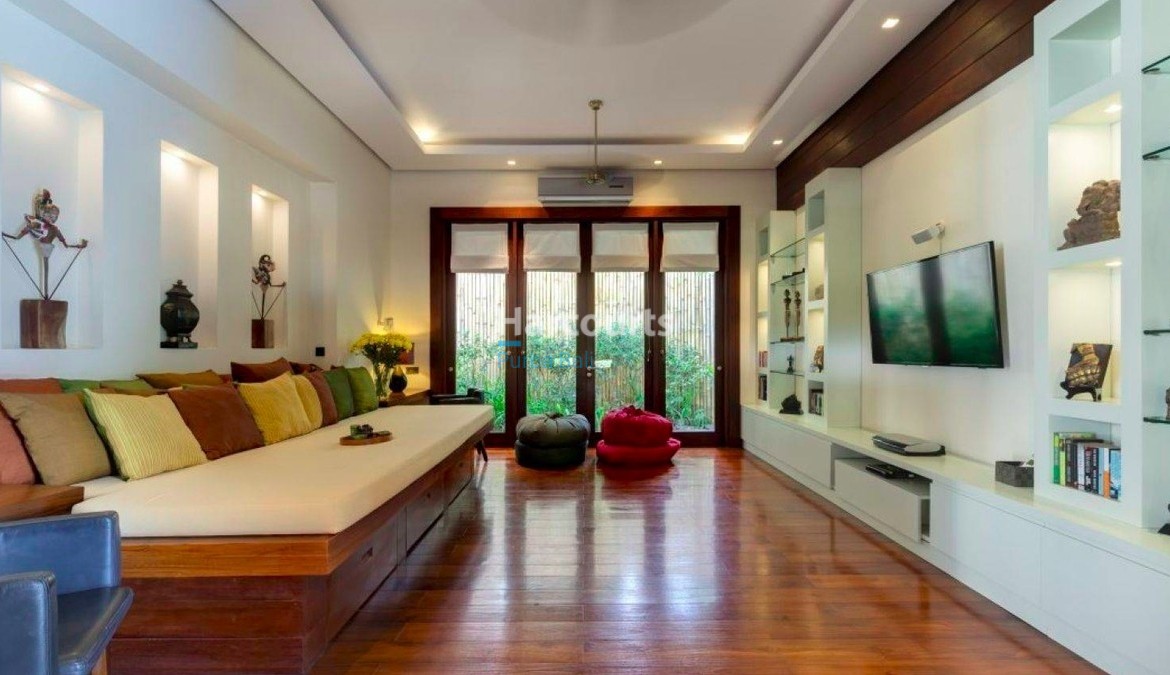 Spacious 4 Bedroom Luxury Villa for Sale in Pererenan, Bali