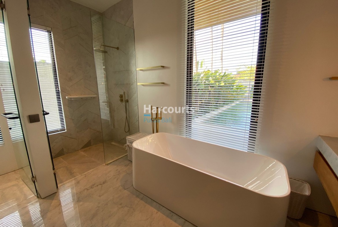 Modern Luxury Villa in Berawa, Canggu, Bali