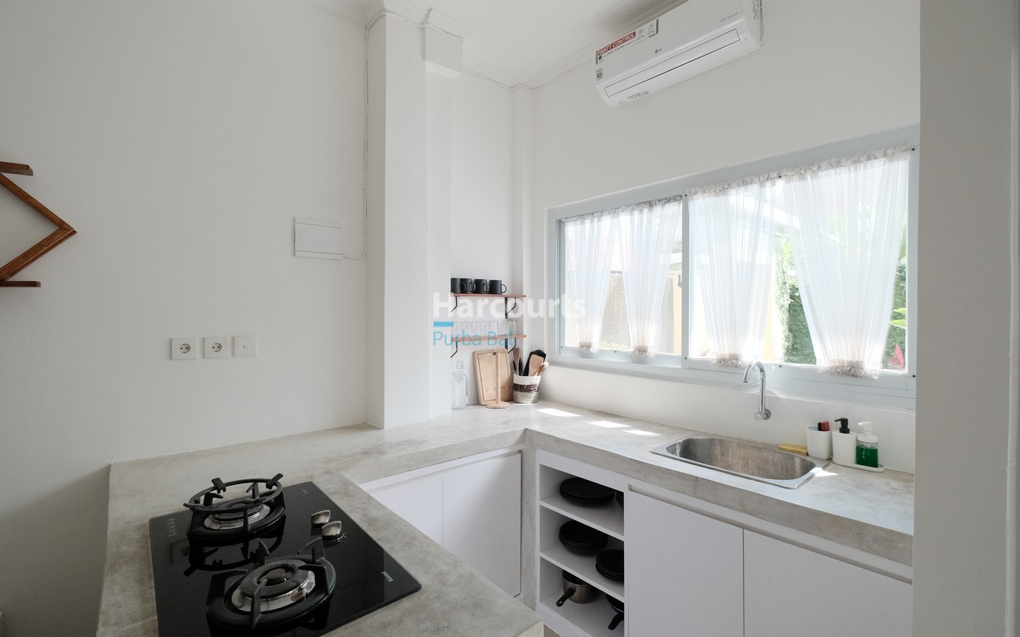 Apartments with Shop for Lease in Canggu Bali