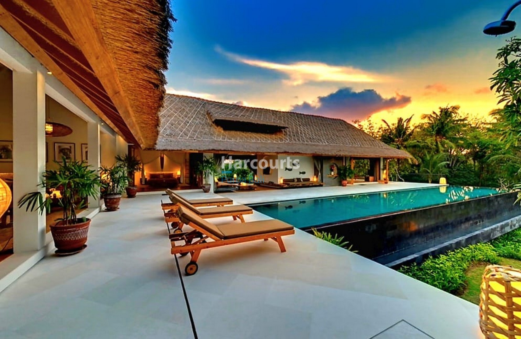 Spacious & Majestic Luxury Villa for Sale in Bali