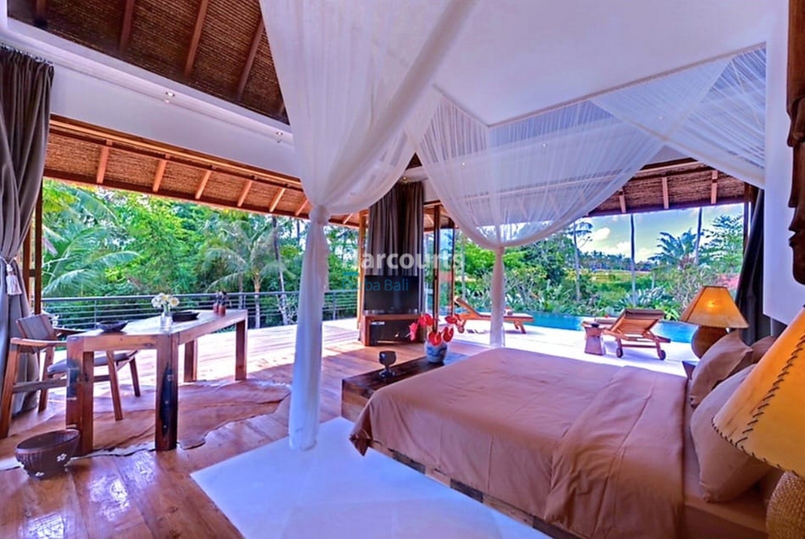 Spacious & Majestic Luxury Villa for Sale in Bali