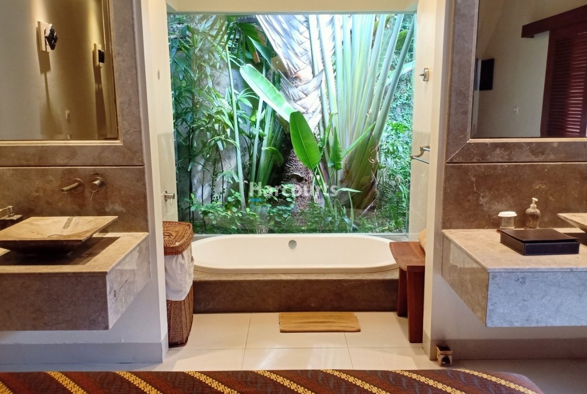 Seminyak 1 Bedroom Luxury Villa for Rent, Great Return on Investment