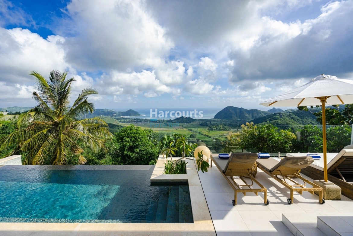 Luxury Lombok 2 Bedroom Villa, Hillside Ocean View