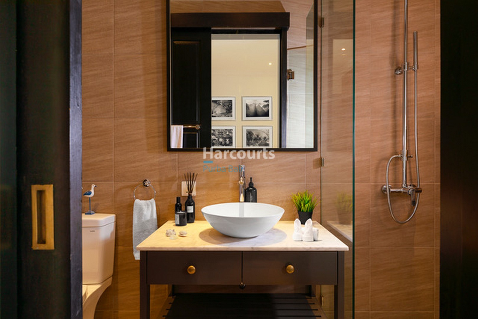 Seminyak Bali 1 Bedroom Villa in Petitenget near Beach