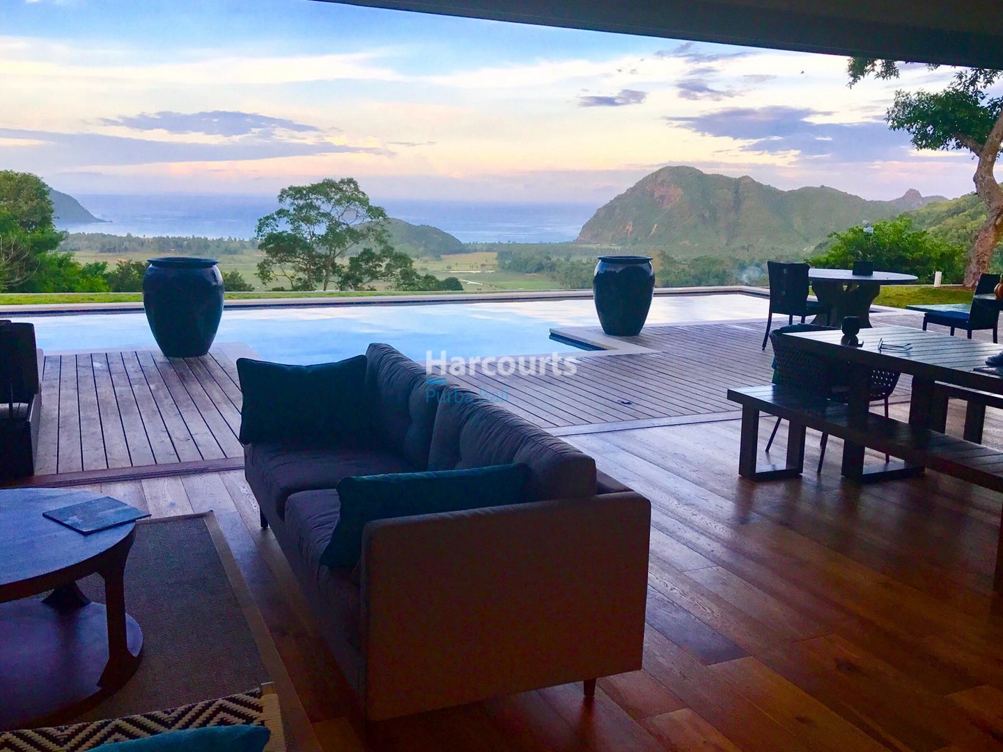 Dream Island Living Luxury Lifestyle Villa in Lombok
