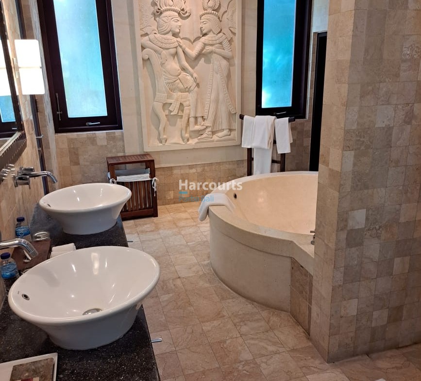 Jimbaran Hill Bali Villa for Sale