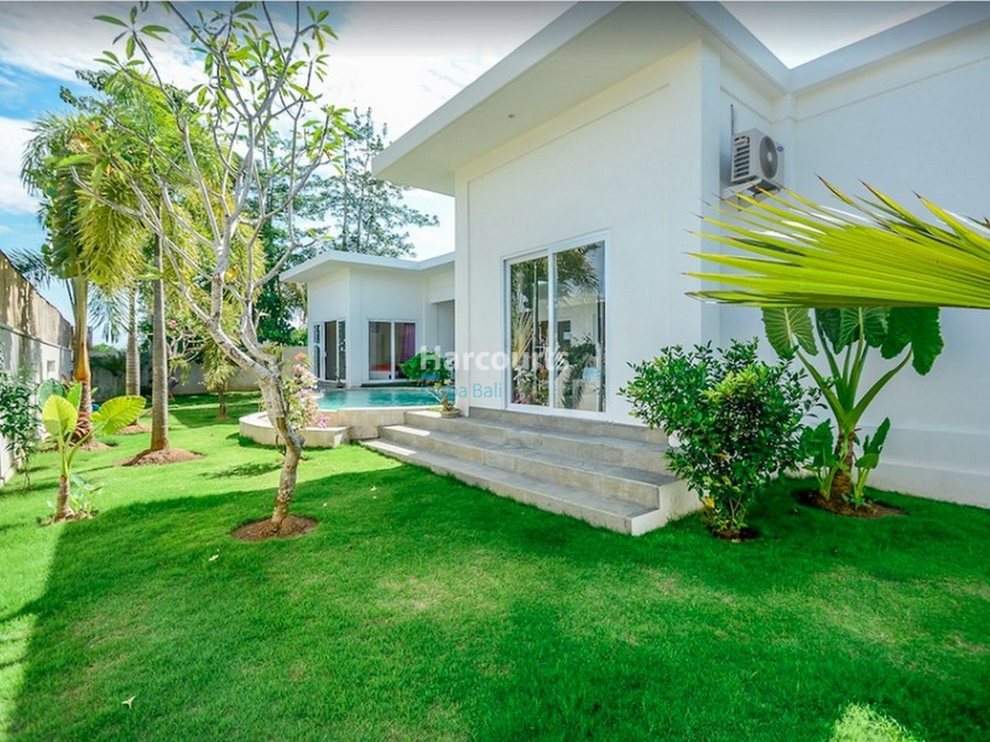 Bukit, Bali, Lovely Ungasan Villa Conveniently Located