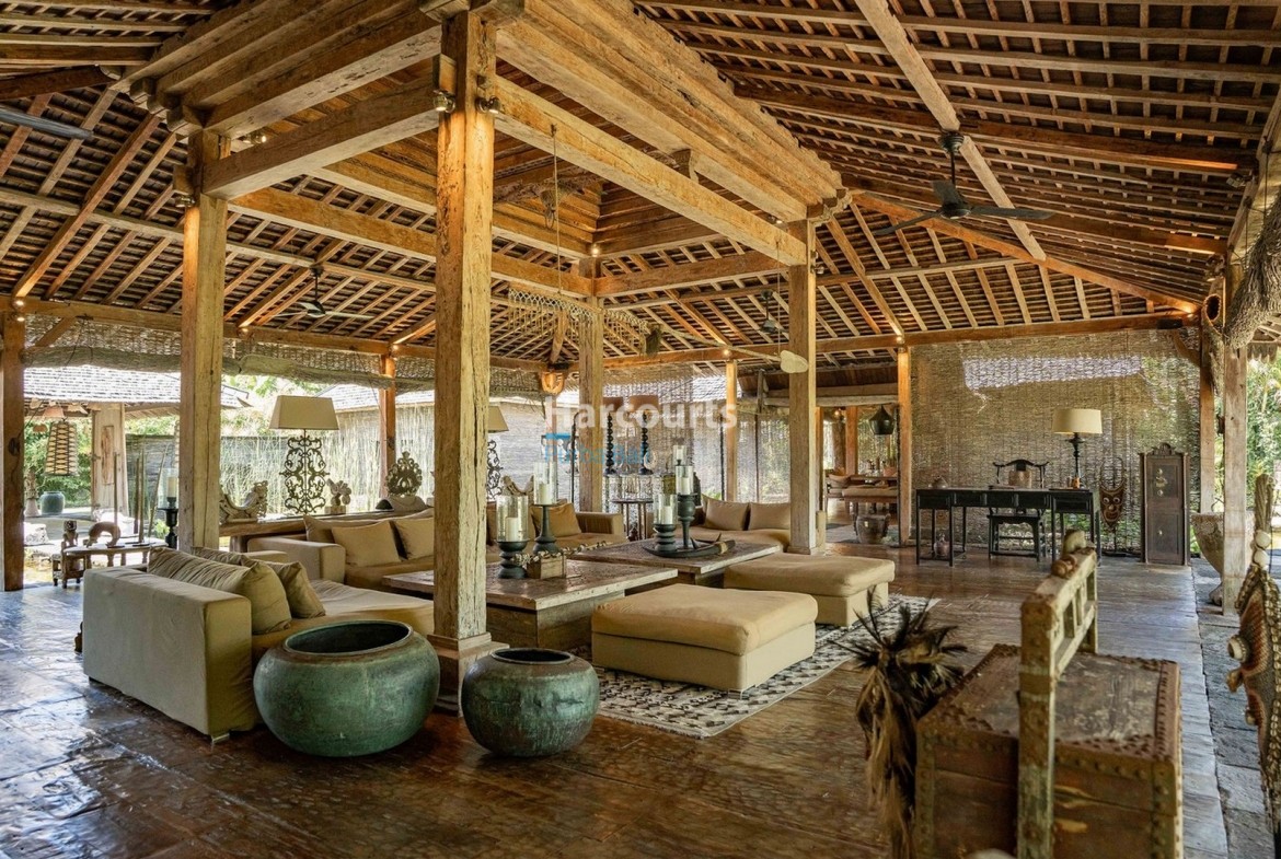 Magnificent 5-Bedroom Joglo Estate - Berawa Luxury Leasehold Villa Bali