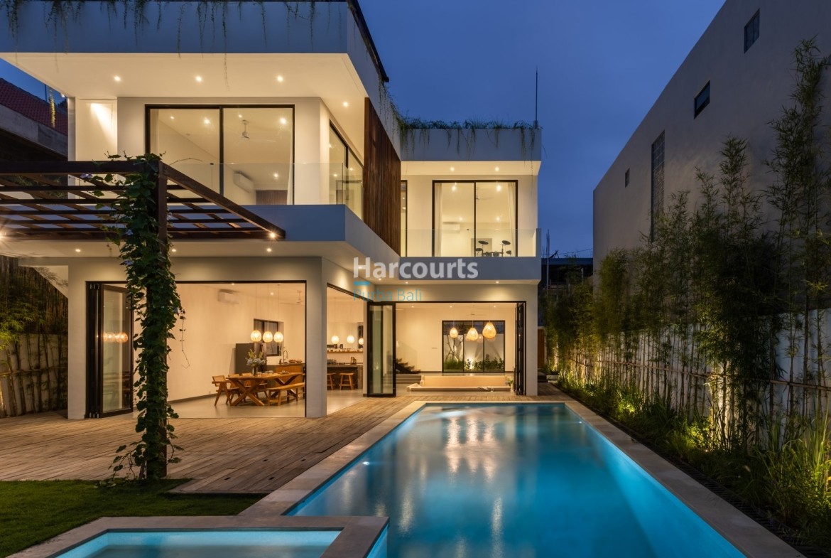3-Bedroom Modern Villa in Pererenan Bali for Leasehold
