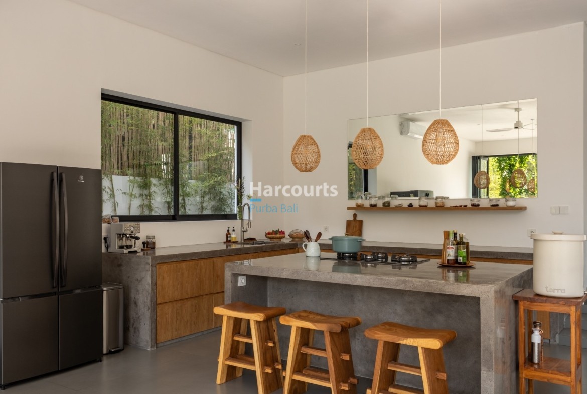 3-Bedroom Modern Villa in Pererenan Bali for Leasehold