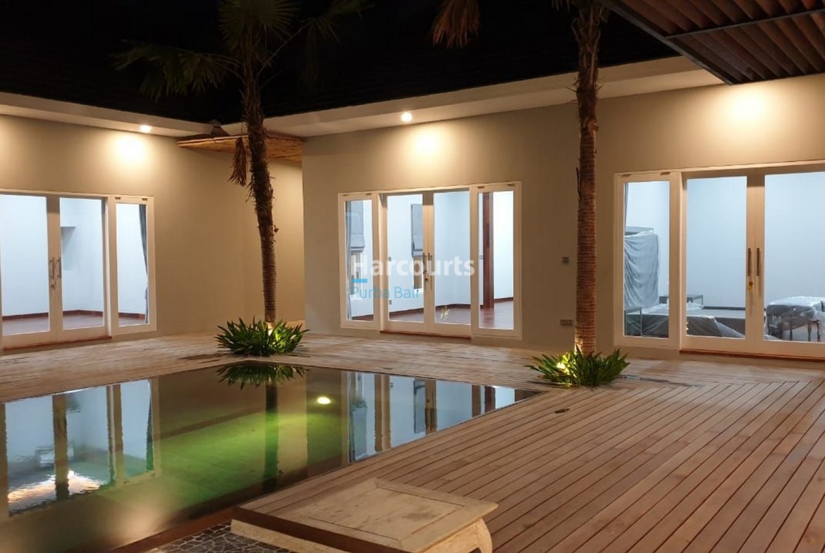 Contemporary Villa in Kerobokan Bali, Gunung Salak