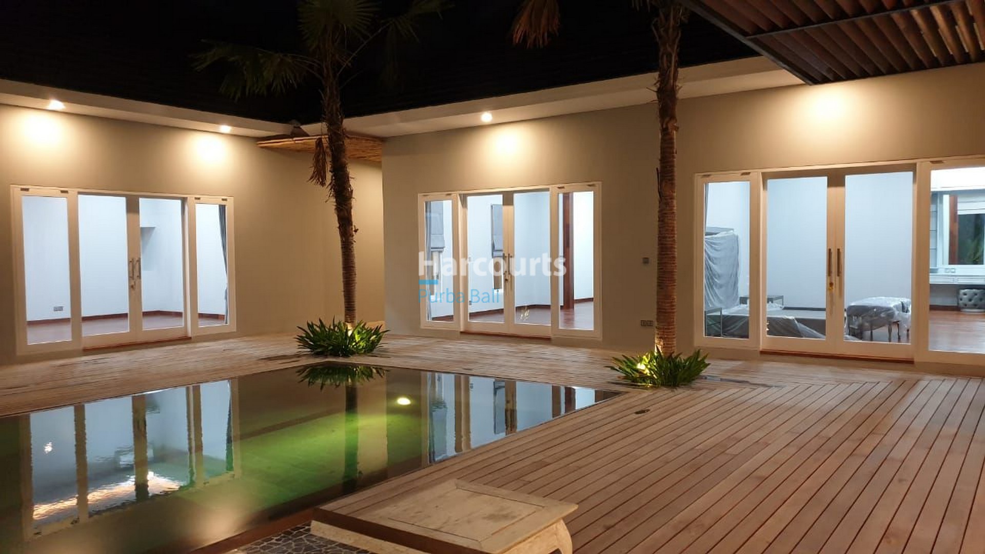 Contemporary Villa in Kerobokan Bali, Gunung Salak