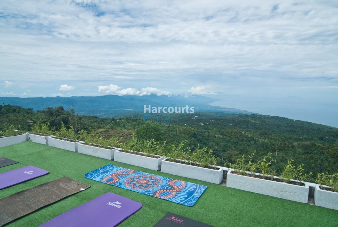 Mountain & Ocean View Luxury Villa in North Bali - Munduk