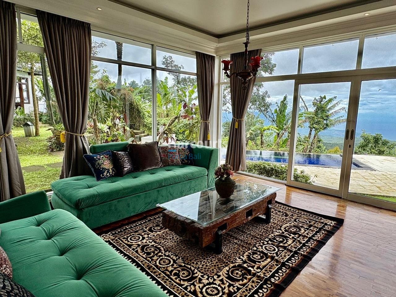 Luxury Leasehold Villa North Property Investment