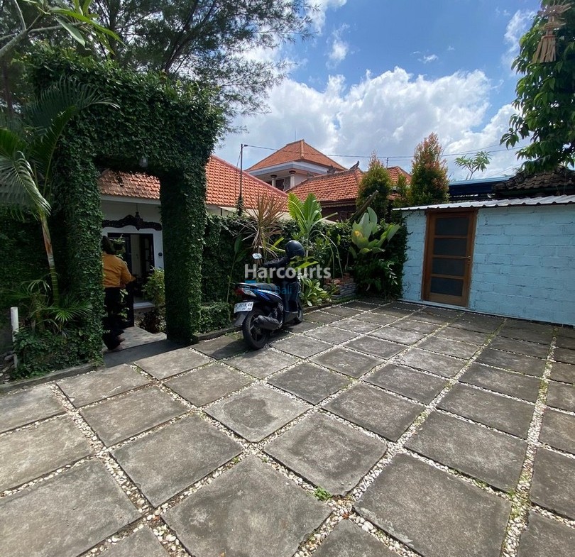 Charming Berawa Villa With Garden