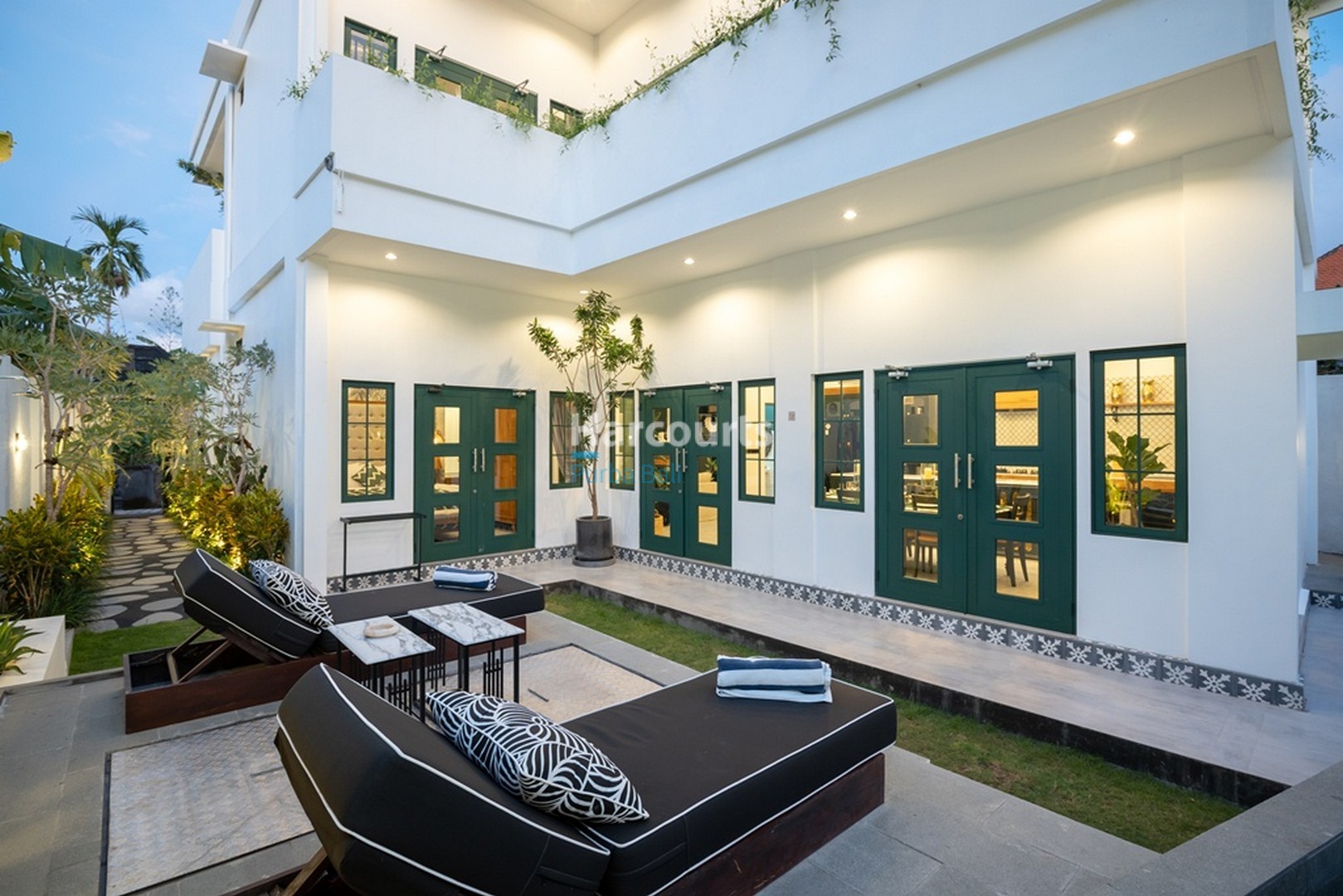 Strategically Positioned Berawa 4 Bed Freehold Villa