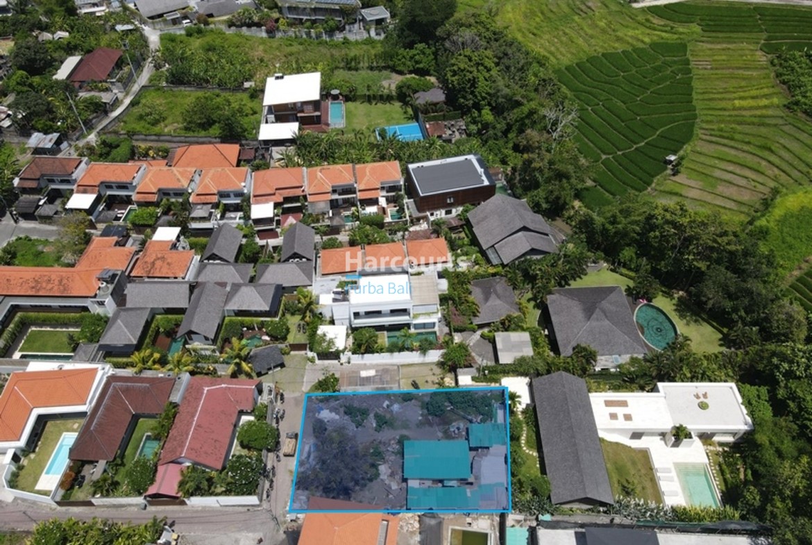 Amazing 6 are Freehold Pererenan Land