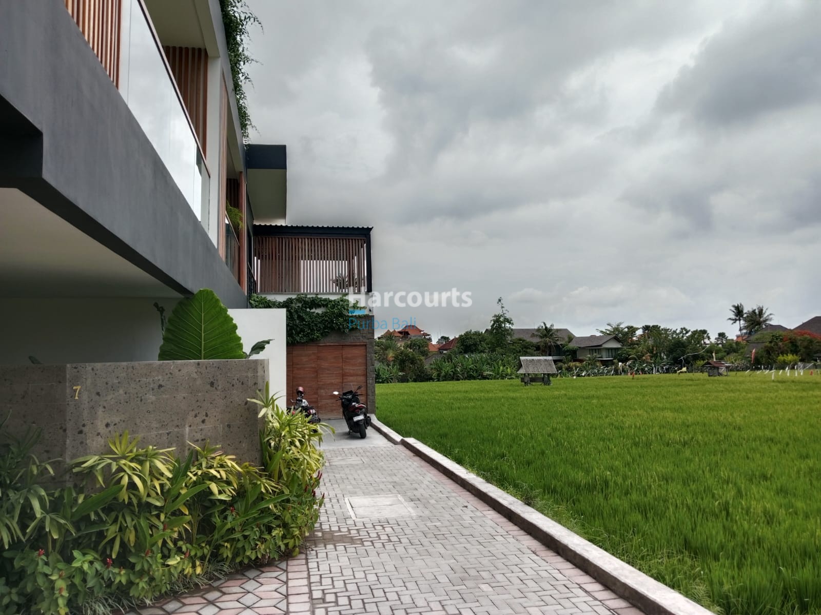 Berawa Villa Walking Distance To Facilities