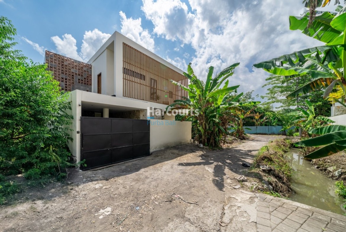 Pererenan Continues Rise One Holiday Rental