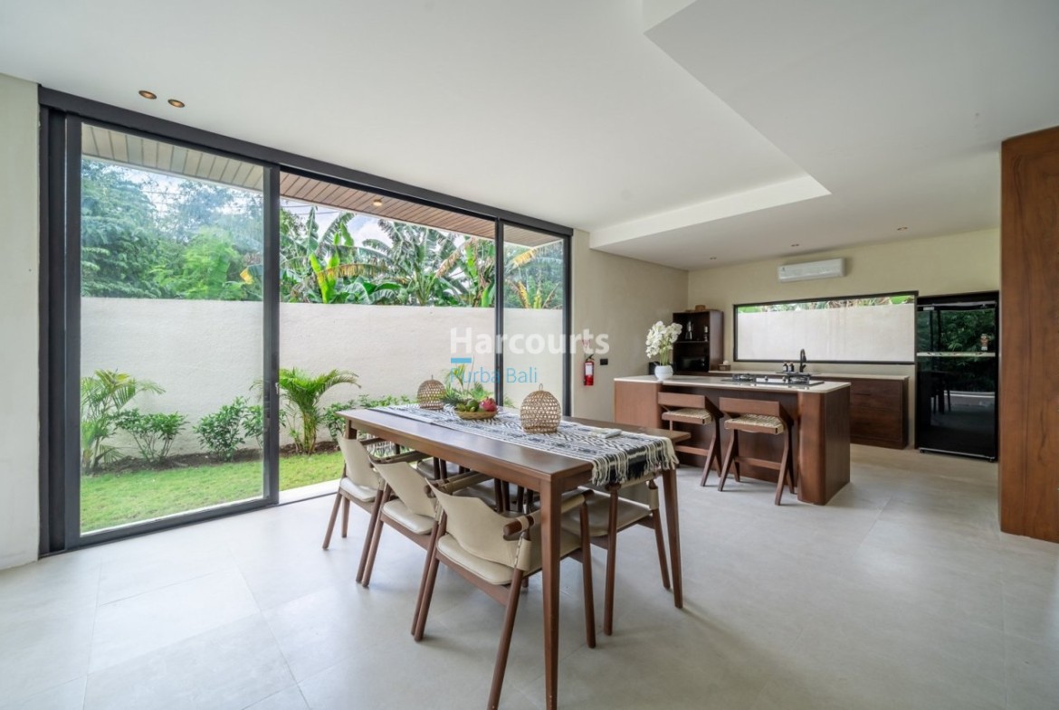 Pererenan Continues Rise One Swimming Pool