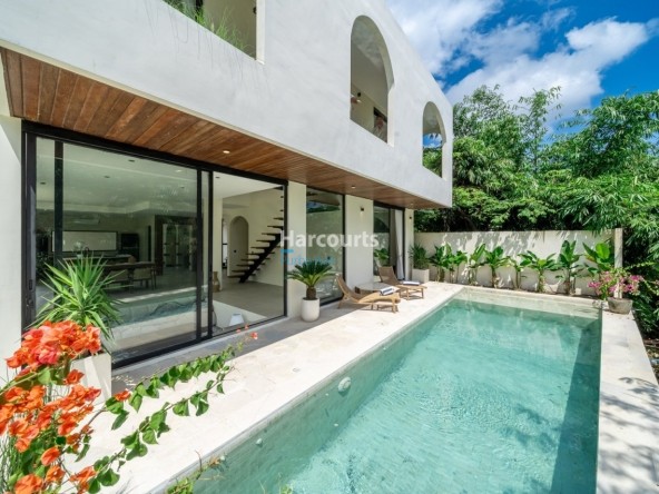 Pererenan Continues Rise One Tropical Modern
