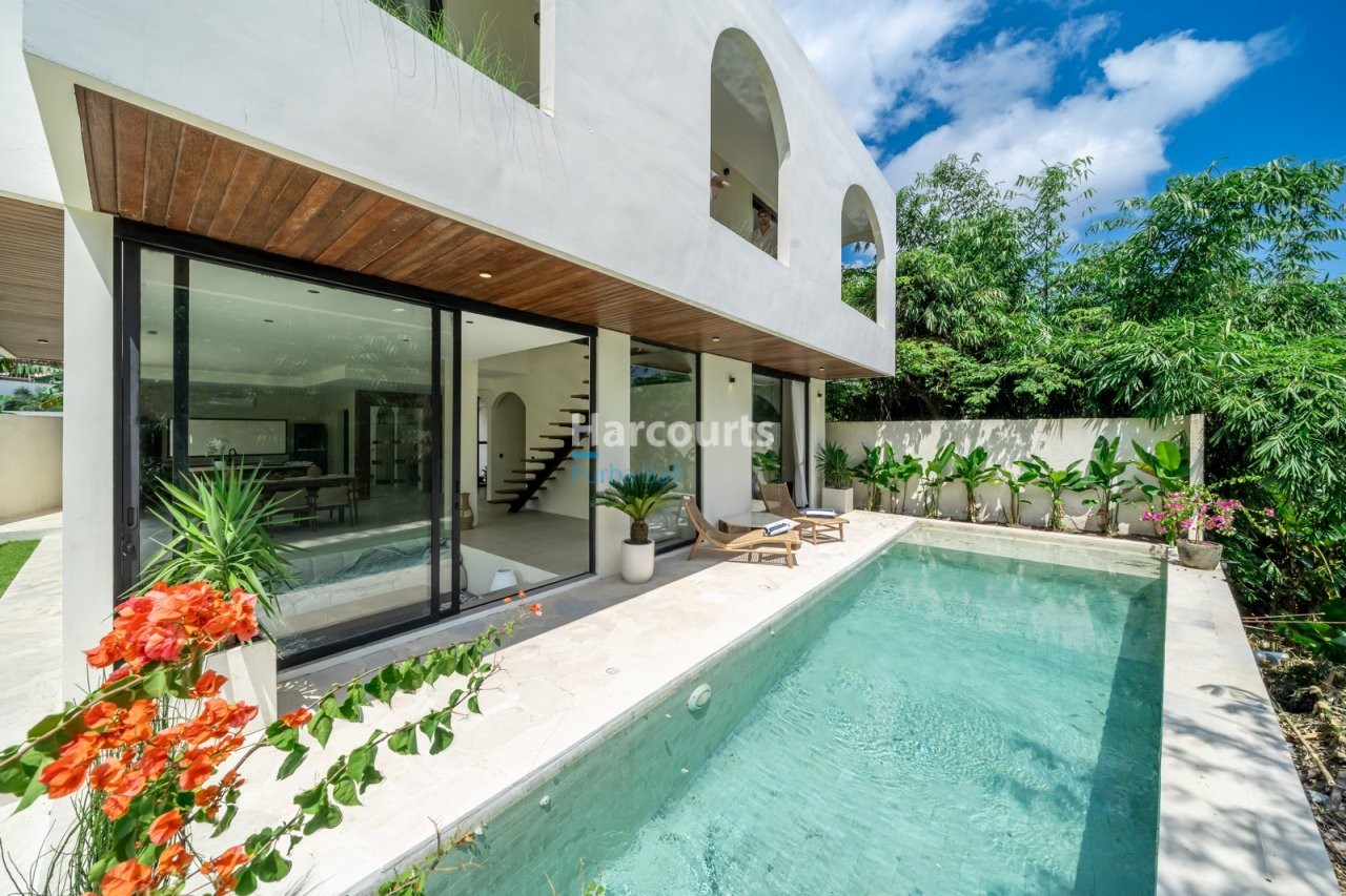 Pererenan Continues Rise One Tropical Modern