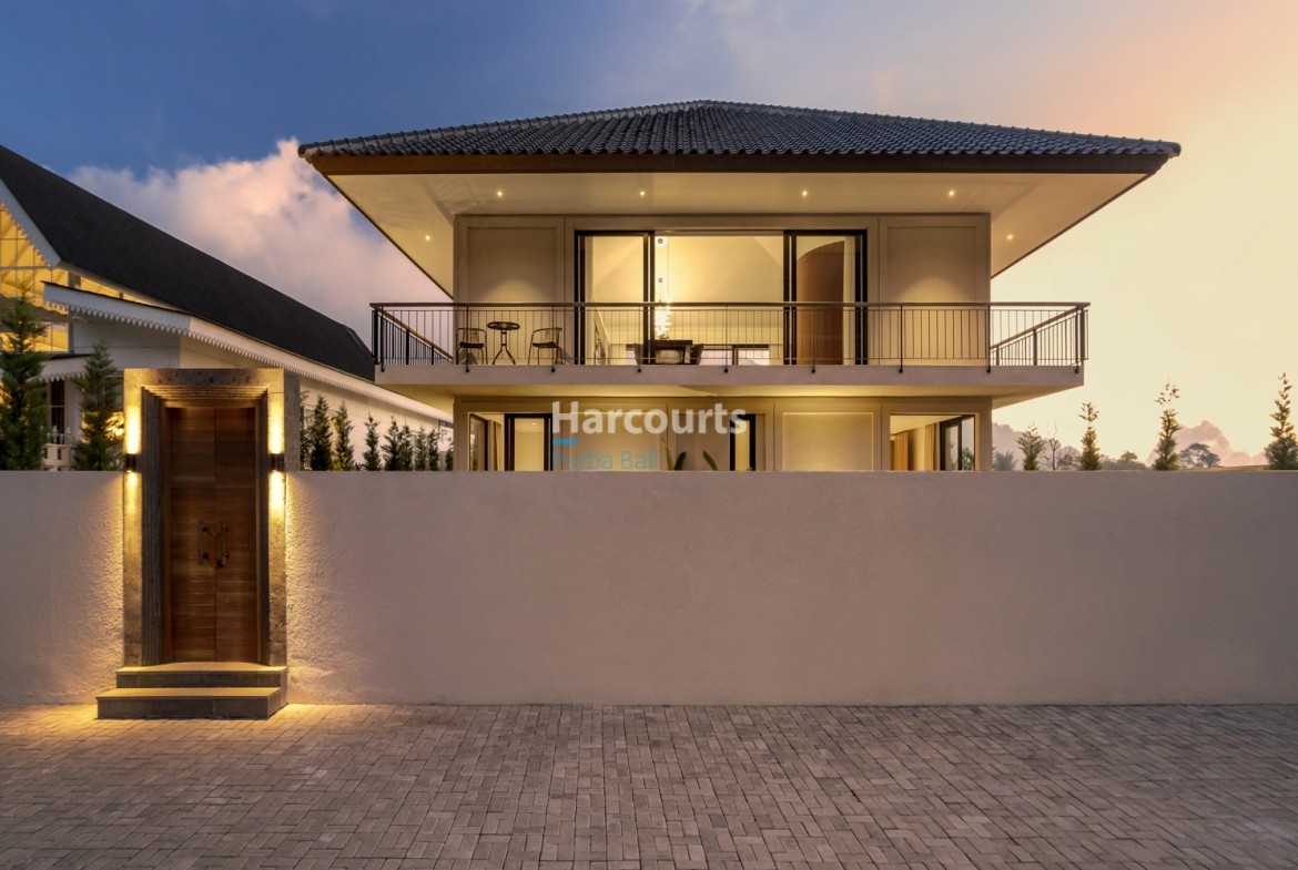 Nestled Within Breathtaking Highlands For Sale 12