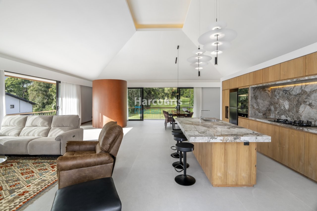 Nestled Within Breathtaking Highlands Leasehold Opportunity