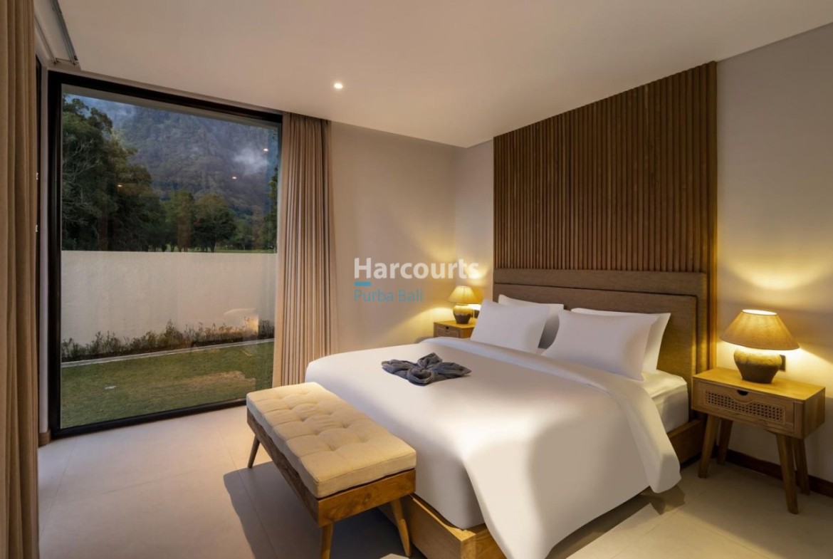 Nestled Within Breathtaking Highlands Luxury Living