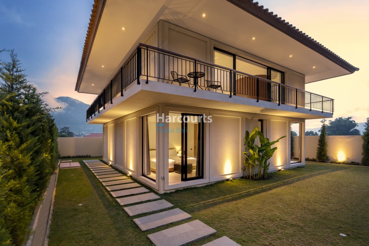 Nestled Within Breathtaking Highlands Luxury Living