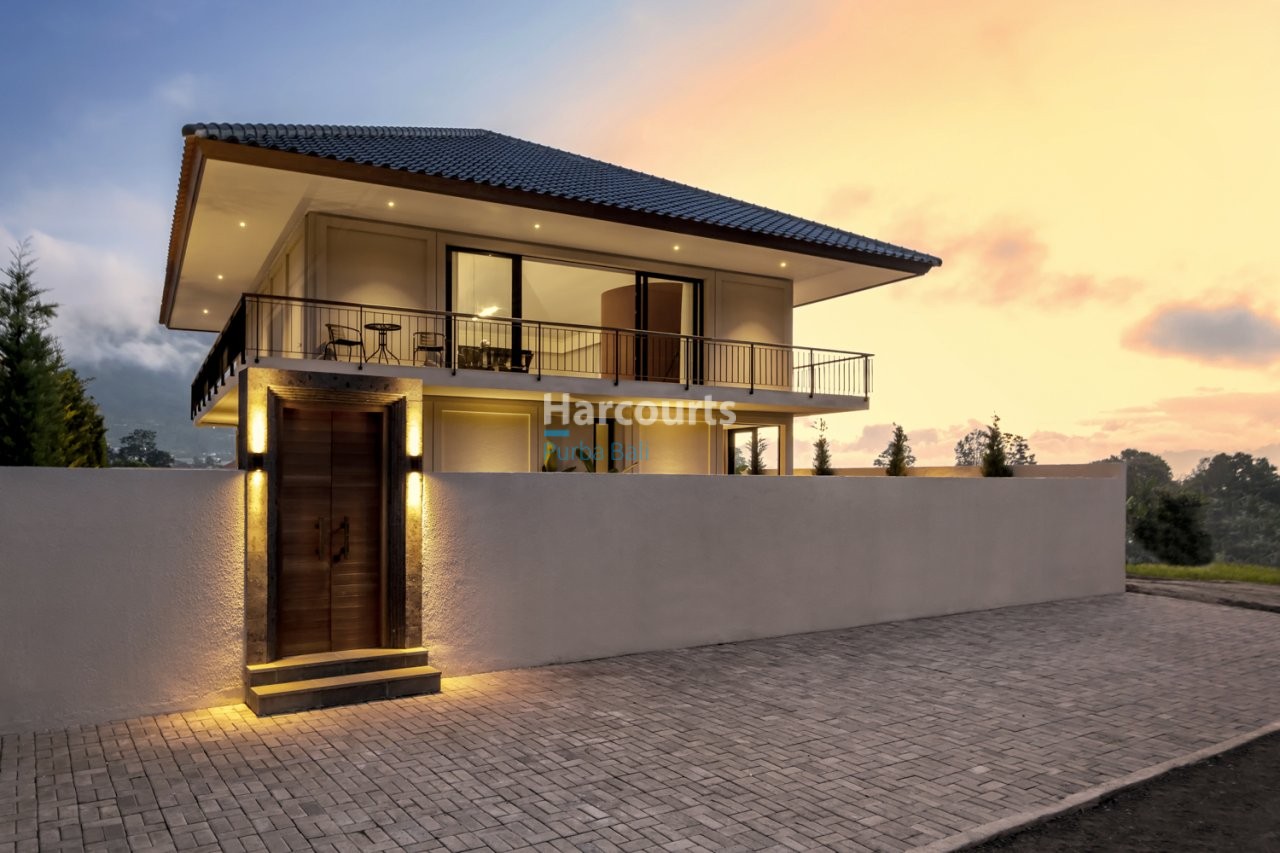 Nestled Within Breathtaking Highlands Property Investment