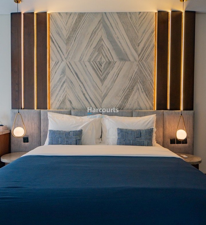 Stylishly Designed Freehold Villa Freehold Ownership