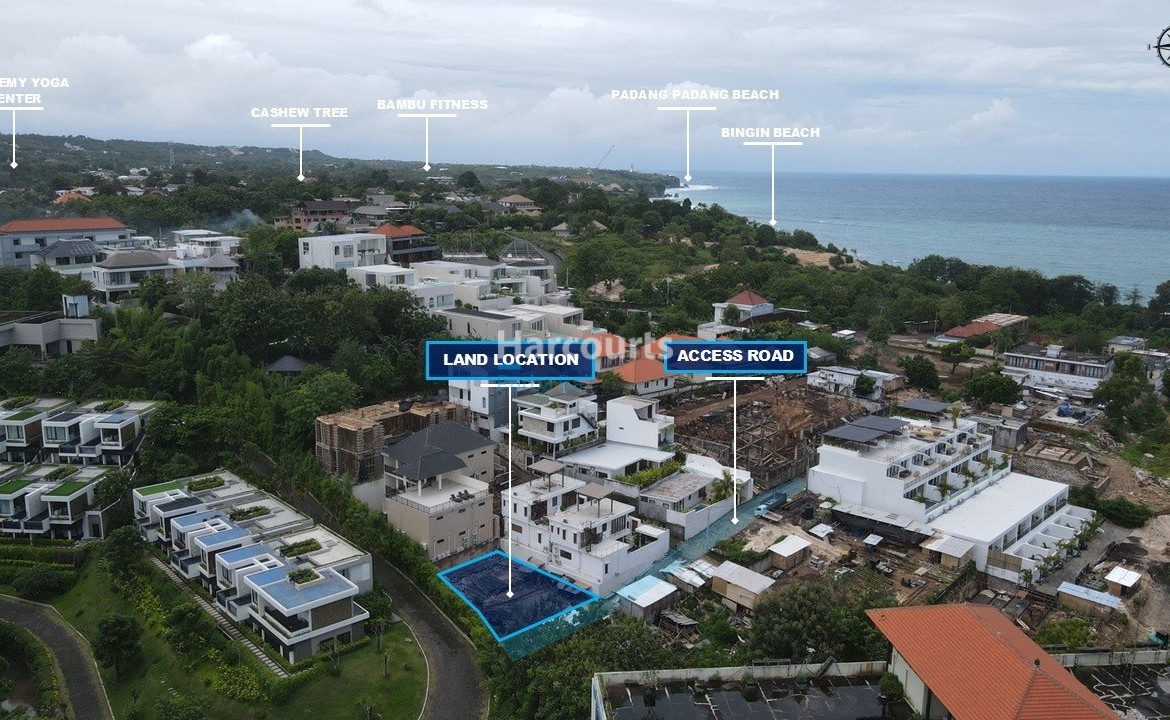 Adjacent Small Tropical River Luxury Living