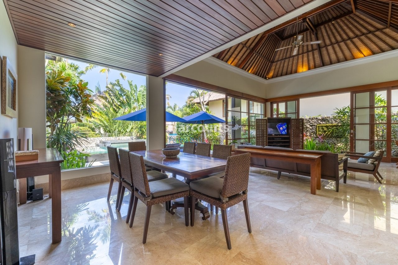 Located Within Well Performing Exclusive Freehold Ownership