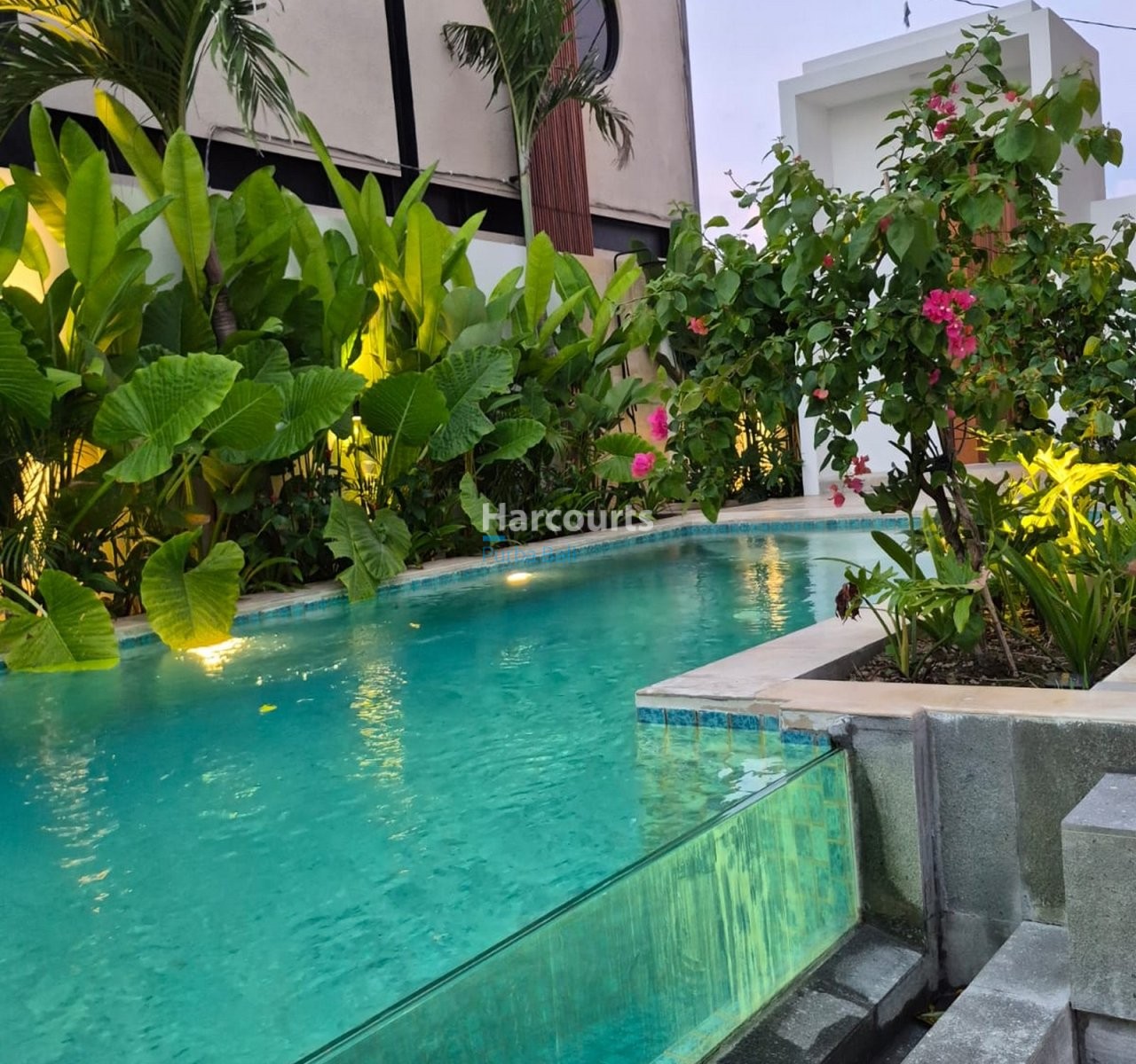 Located Beautiful Surroundings Pantai Leasehold Opportunity