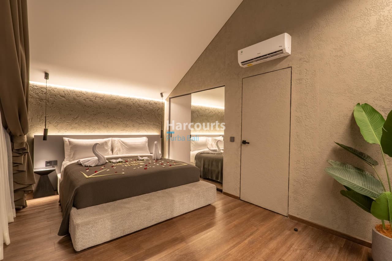 this-turnkey-luxury-loft-luxury-living