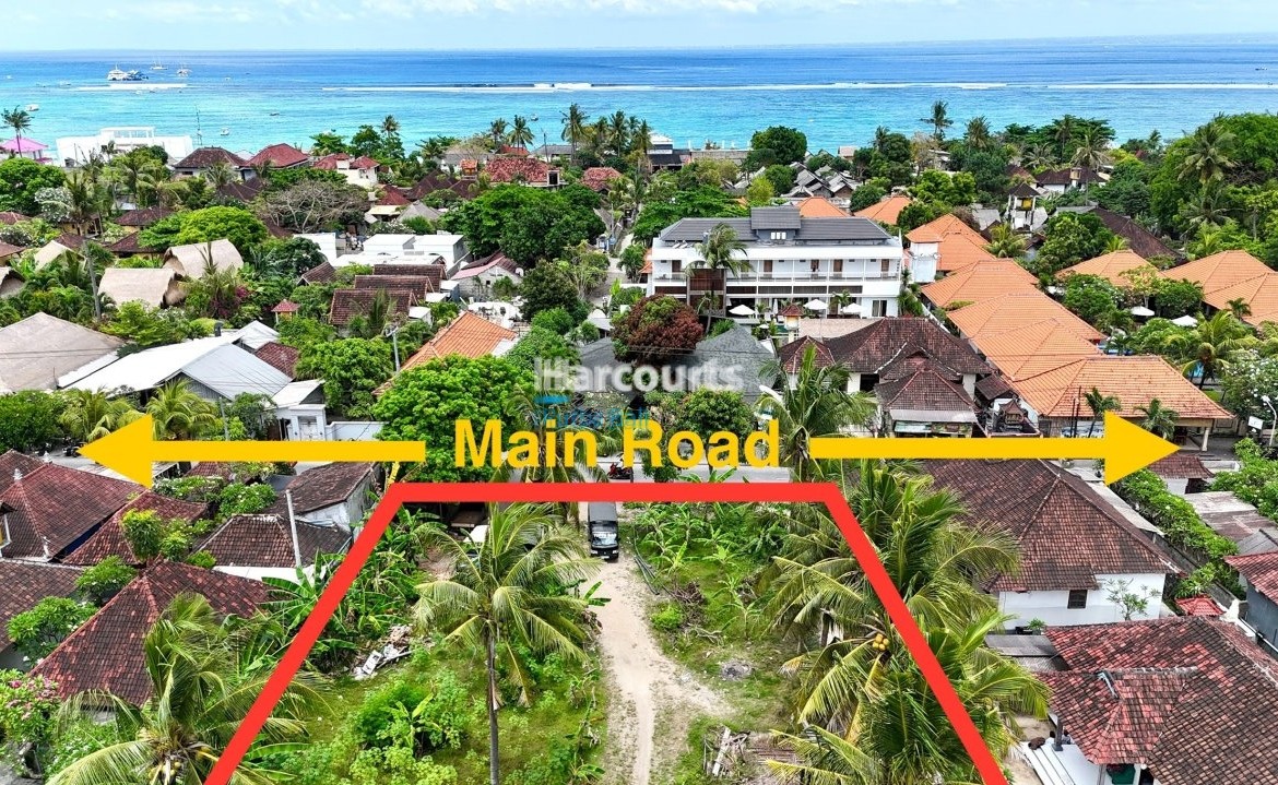 Along White Market Living