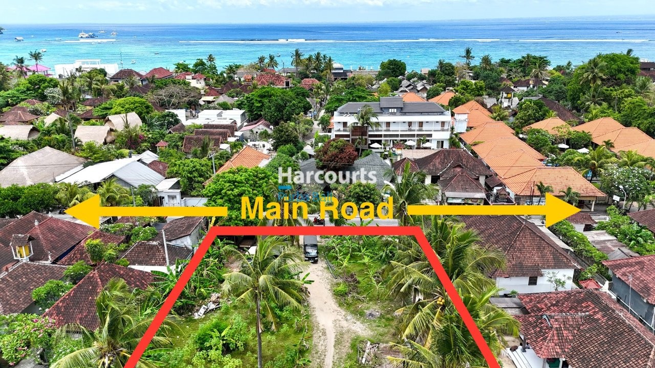 Along White Market Living