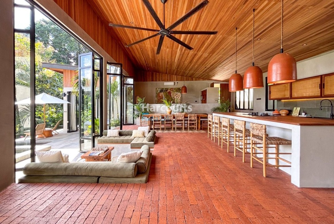 Experience Perfect Balance Calm Freehold Ownership