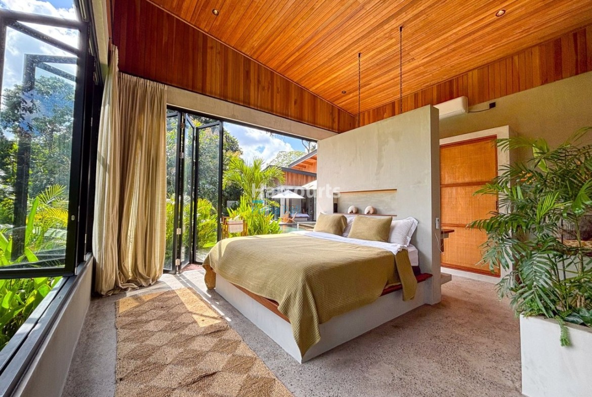 Experience Perfect Balance Calm Ocean Breeze