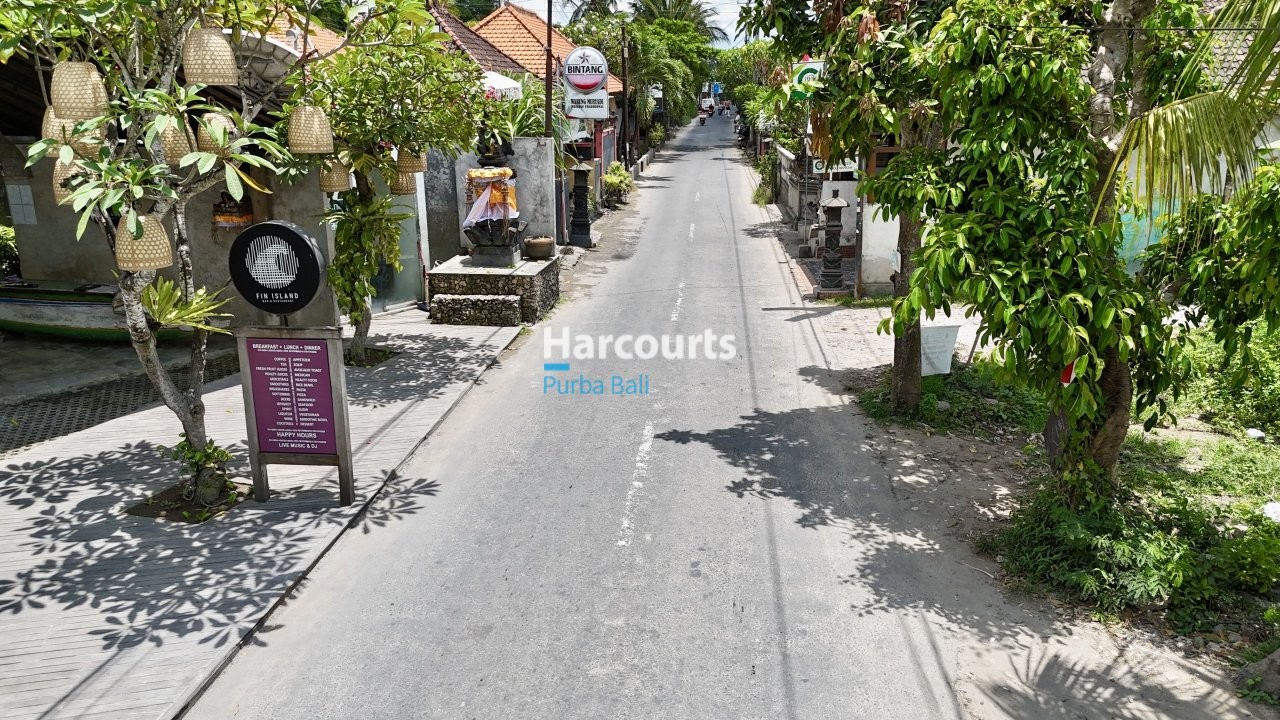 Islands Less Exciting View