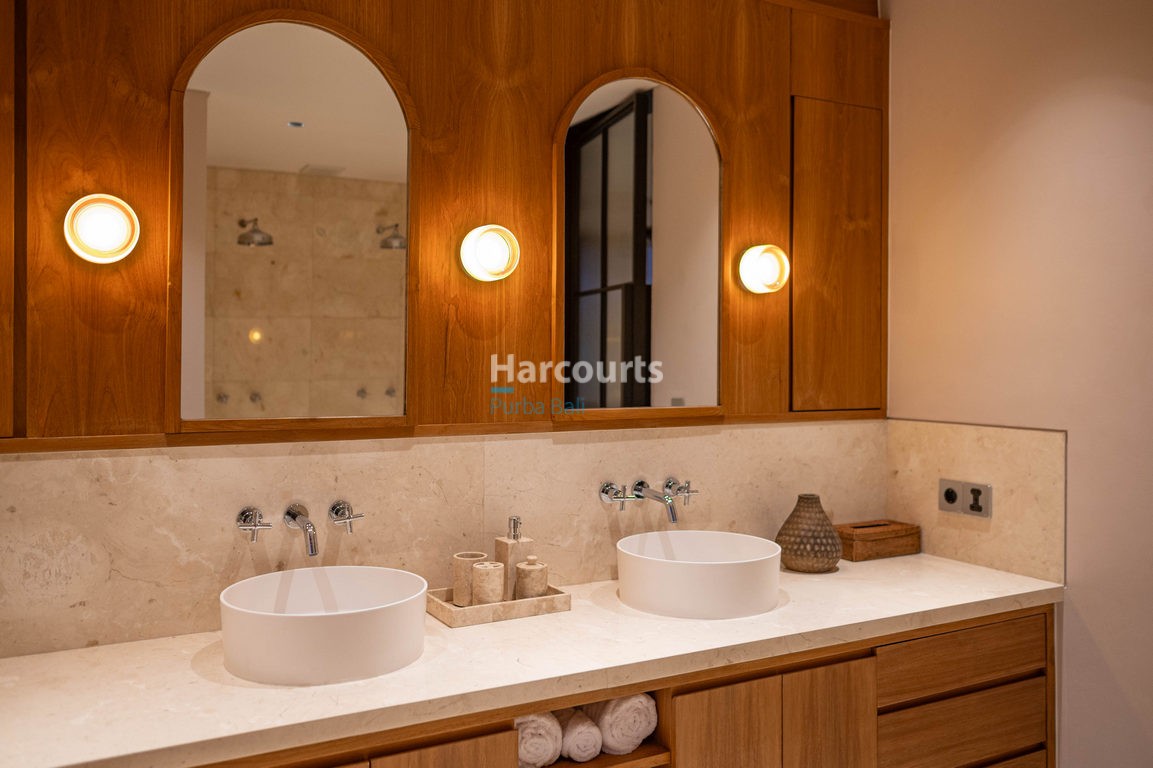 set-tranquil-residential-enclave-bali-home