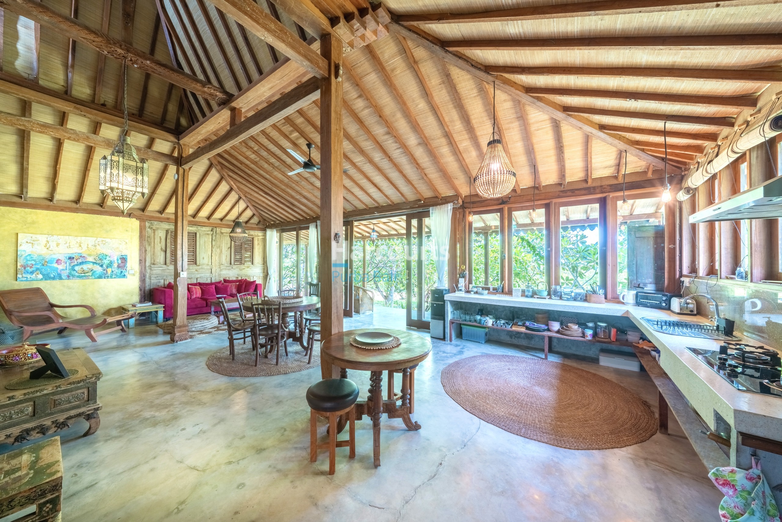 Sounds Rare Holiday Treasures Smaller View