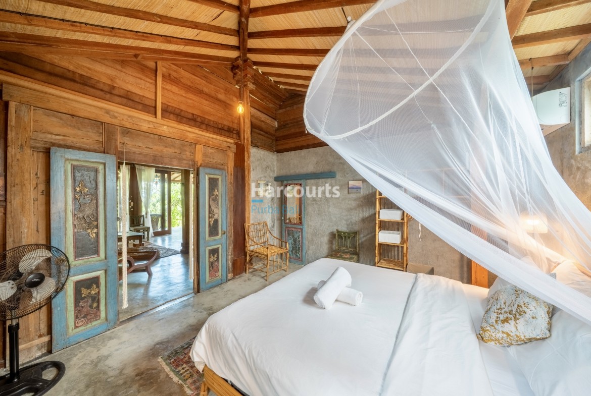 Sourced Batu Modern Exclusive More Floor