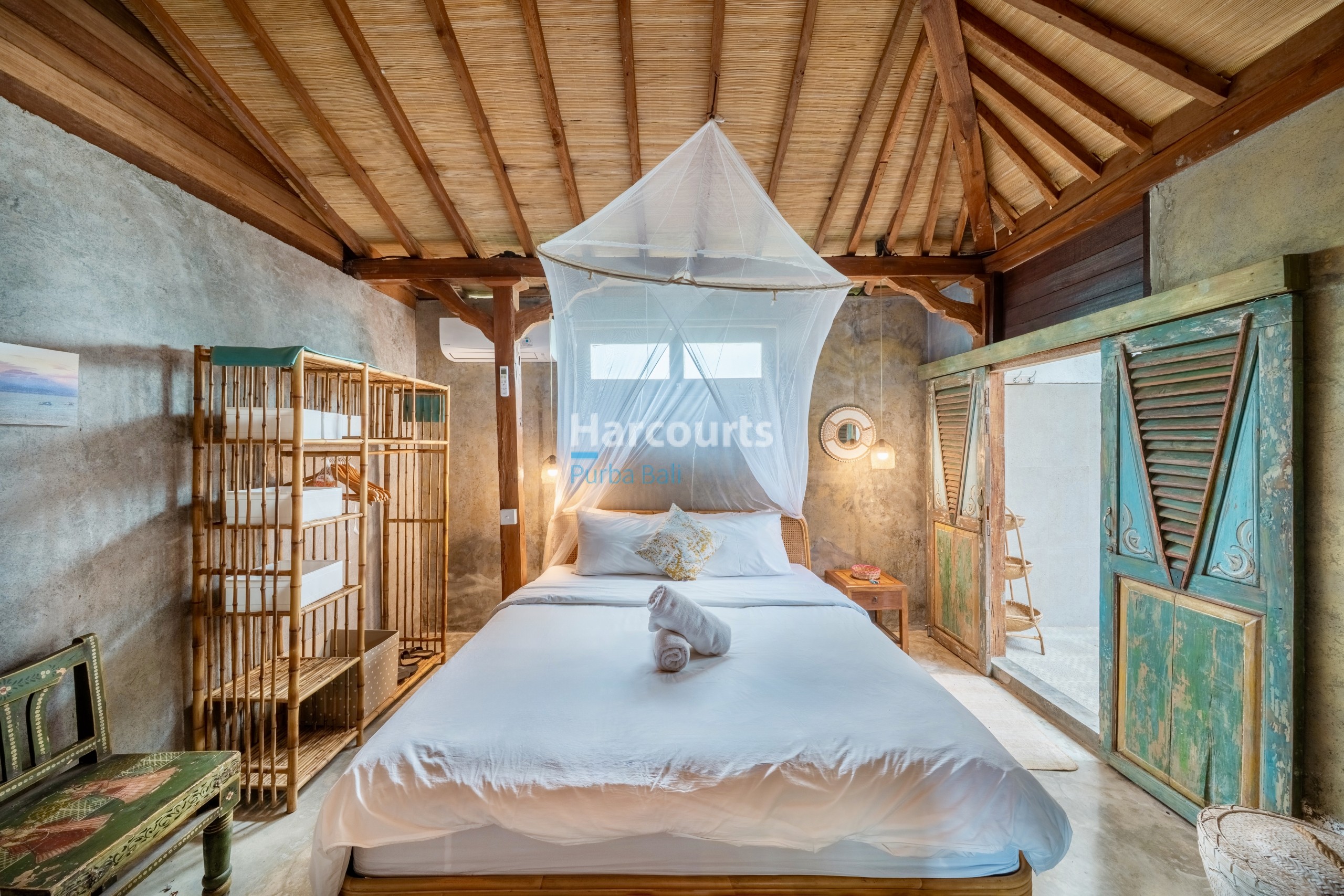 Luxury Traffic Balinese Smaller Further Jungut