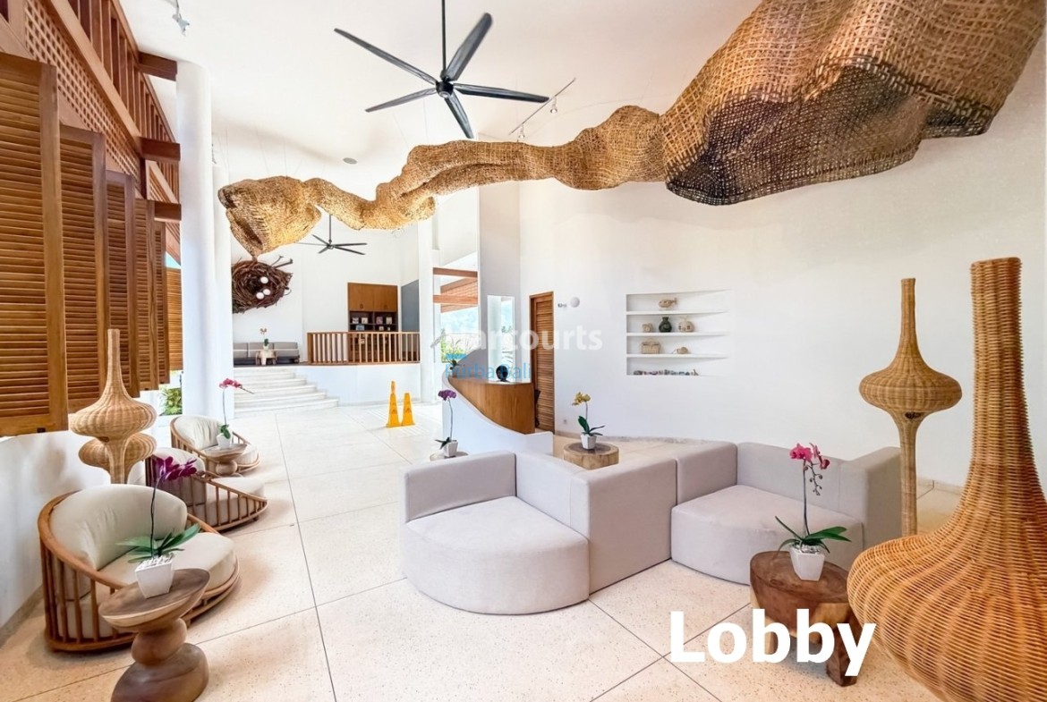 Bingin Bali Villa Cottage Woven Sculpture Lobby