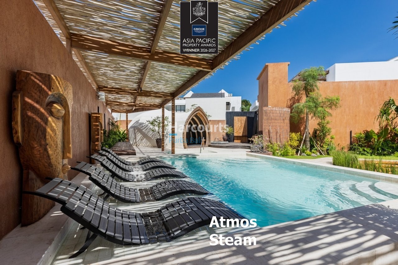 Bingin Villa Cottage Lagoon Pool Wooden Sculpture