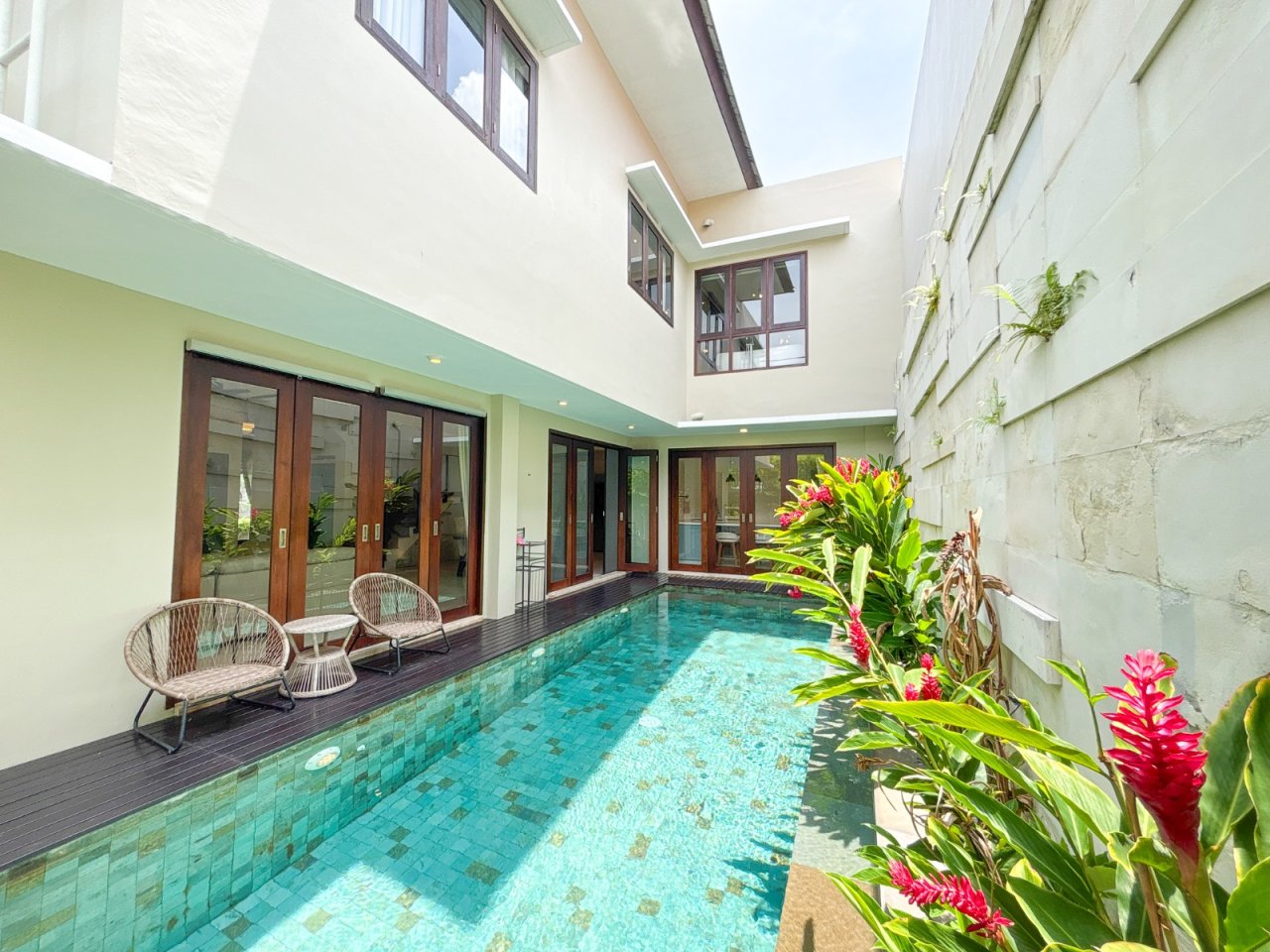 Private Interiors Semi Outdoor Milik Balinese Beneath