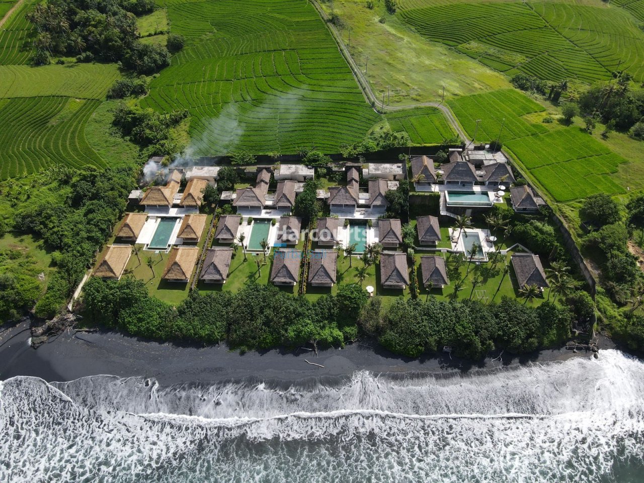 Private Mina Serene Restaurant Threshold Self Contained